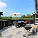 Vakantiehuis Kadir - 500m From The Sea By Interhome