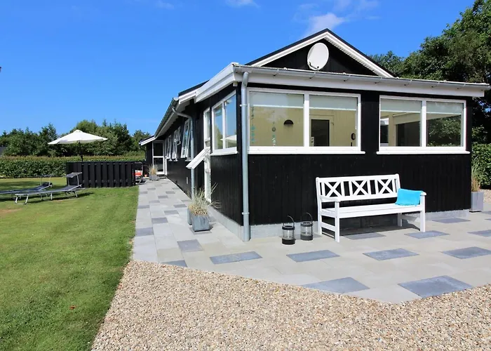 Kadir - 500m From The Sea By Interhome Блаванн